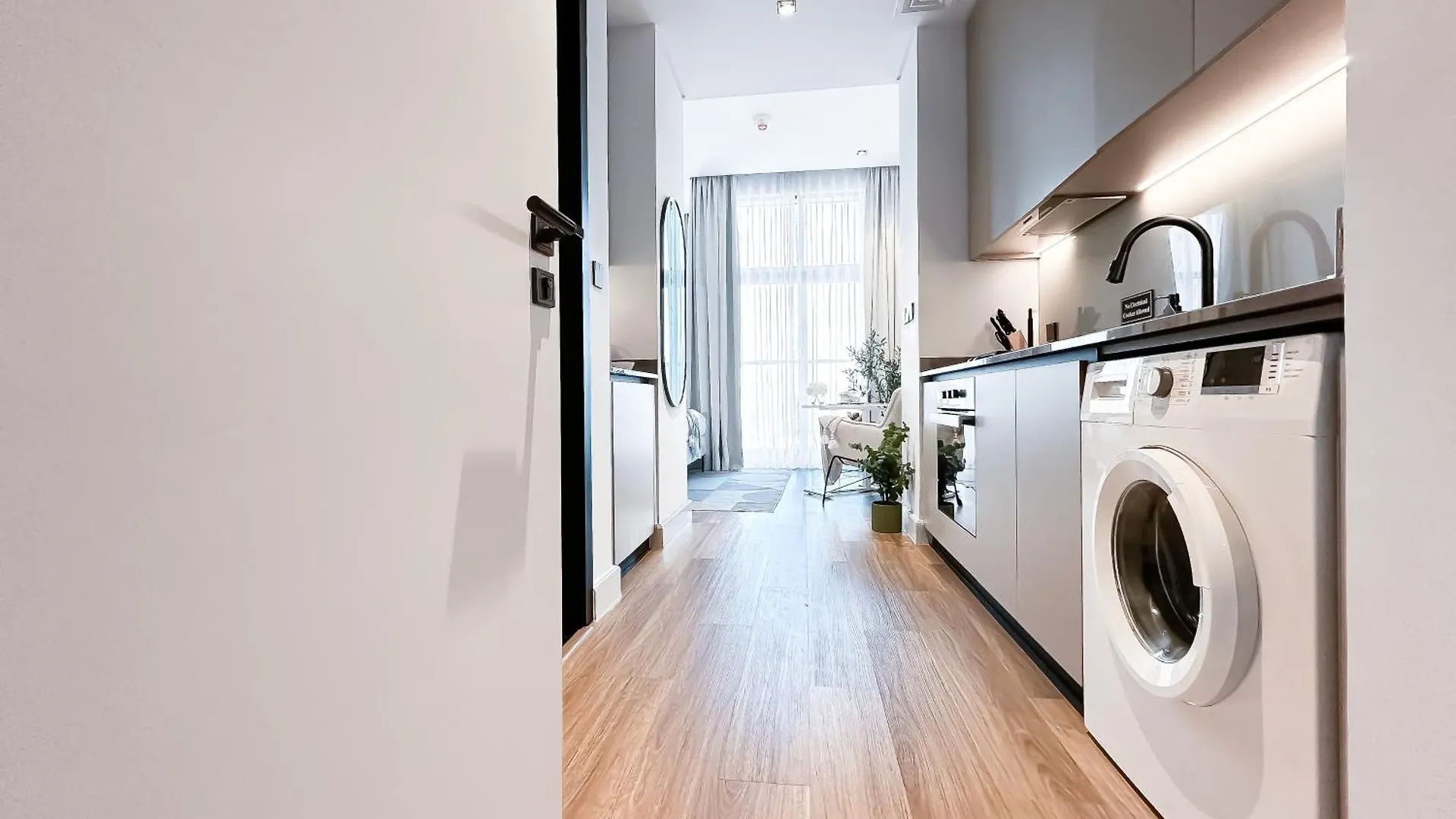 Apartment Modern Marvel Studio In Business Bay Dubai United Arab Emirates